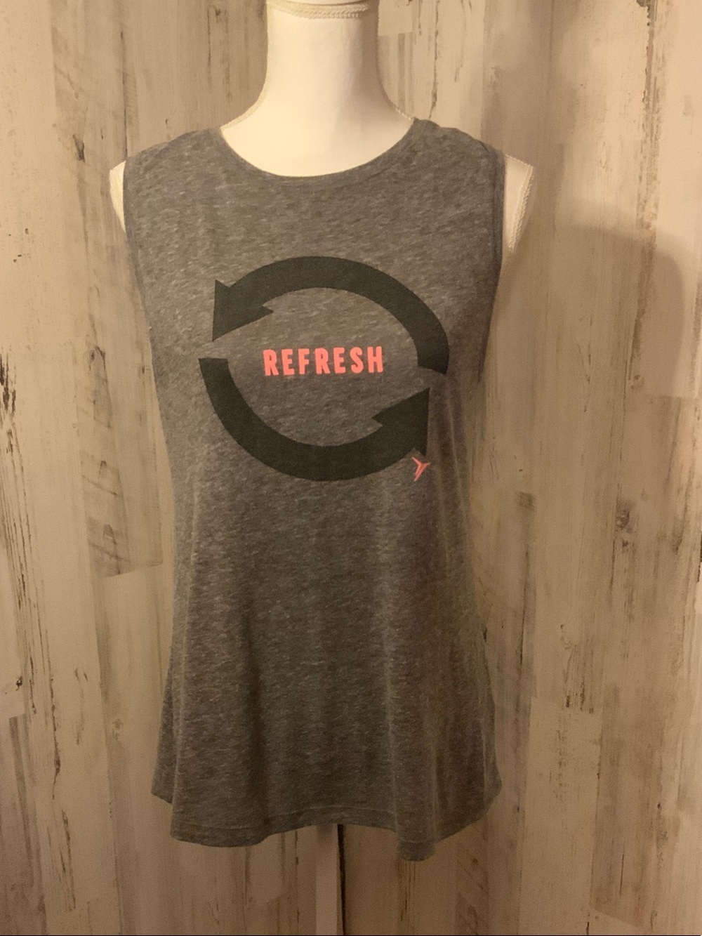 Gray Sleeveless Graphic Tank with Pink Accent